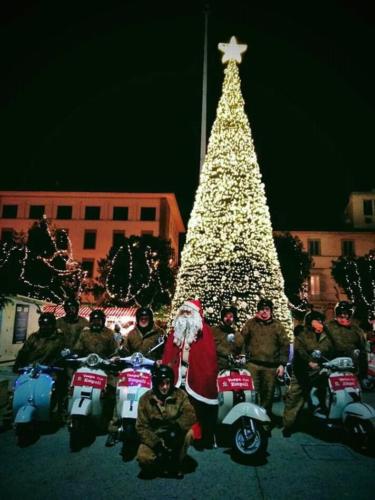27-Babbo Natale in Vespa in centro (15.12.2018) (